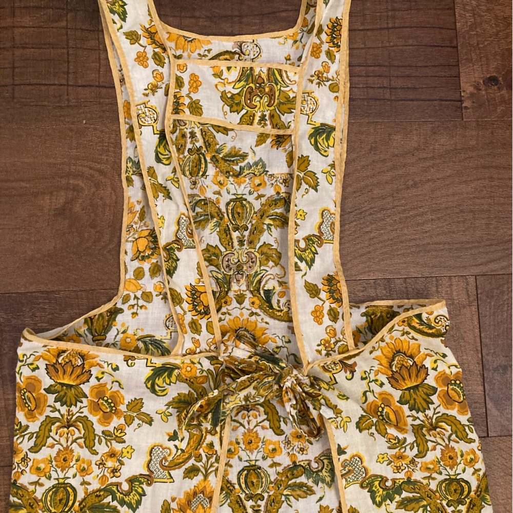 Vintage Pinafore Floral Print Warm Earthy Yellow Green Full Bib Apron OSFM - Picture 5 of 9